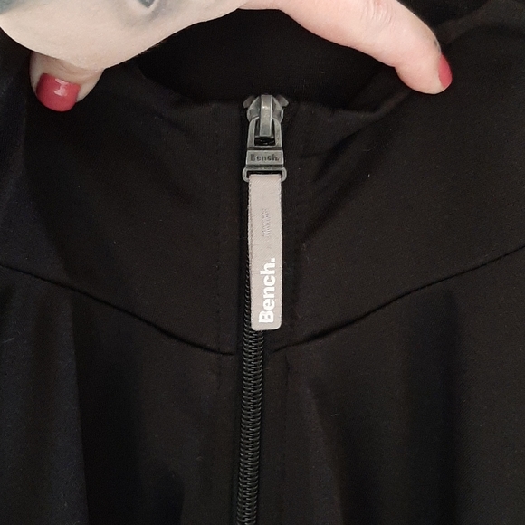 Bench Jacket - Picture 7 of 9